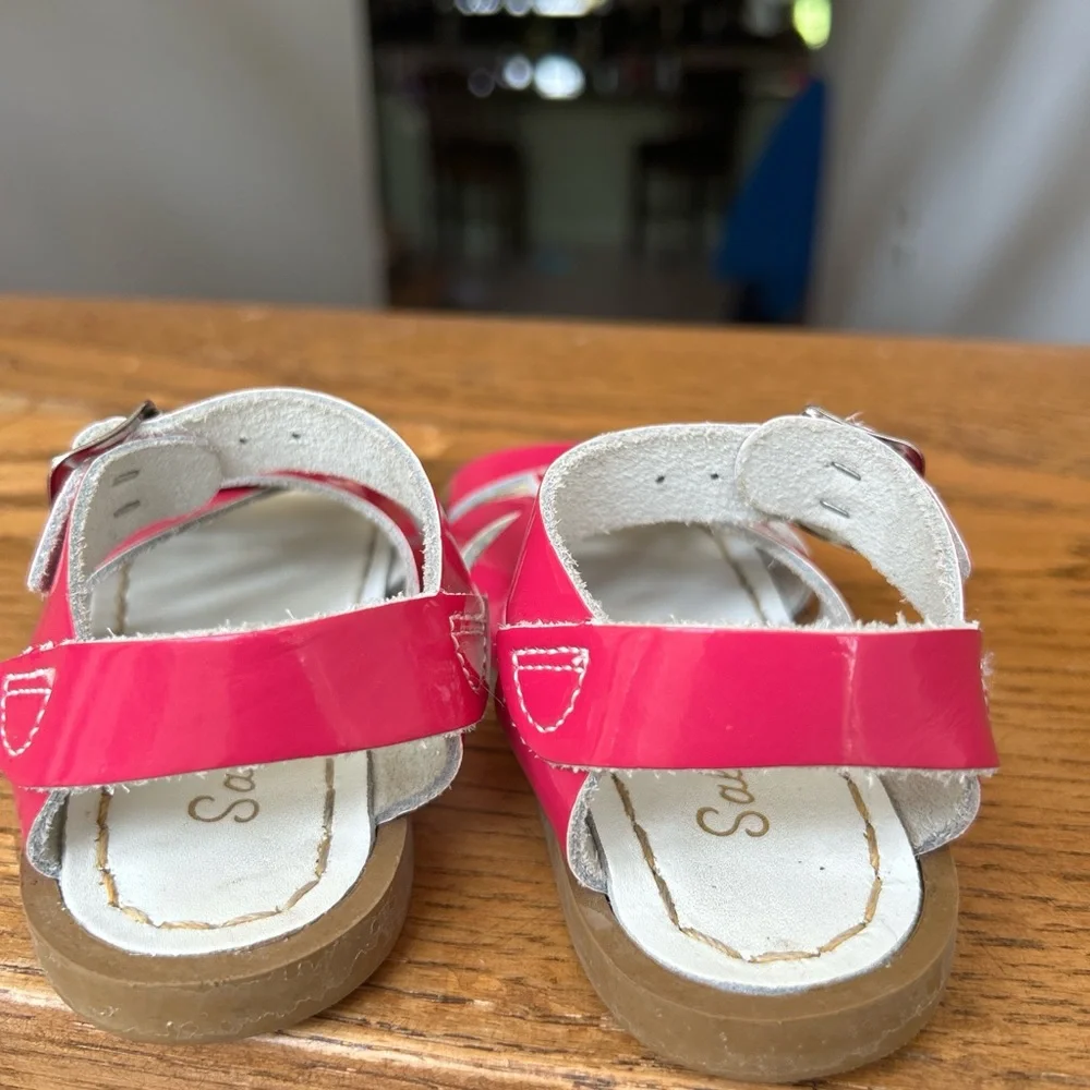 Salt Water Sandals by Hoy shiny fuchsia